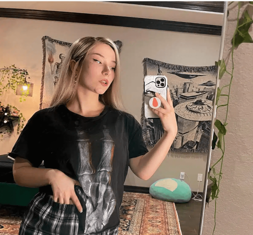Goth Egg Bigtittygothegg Age Bf Net Worth Facts And More Fixthelife
