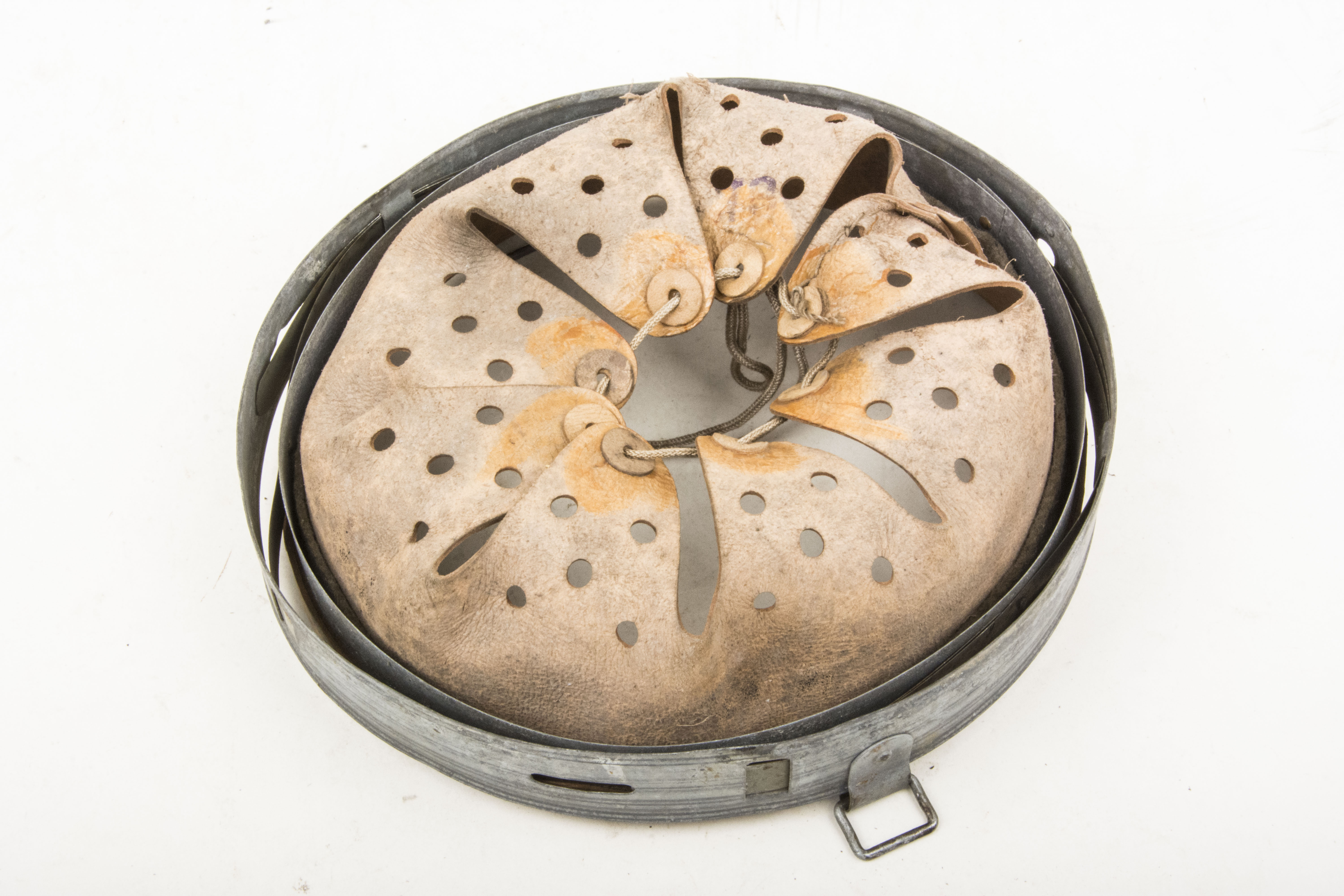 Original German helmet liner Schuberth 1940 size 56 for a size 64 shell