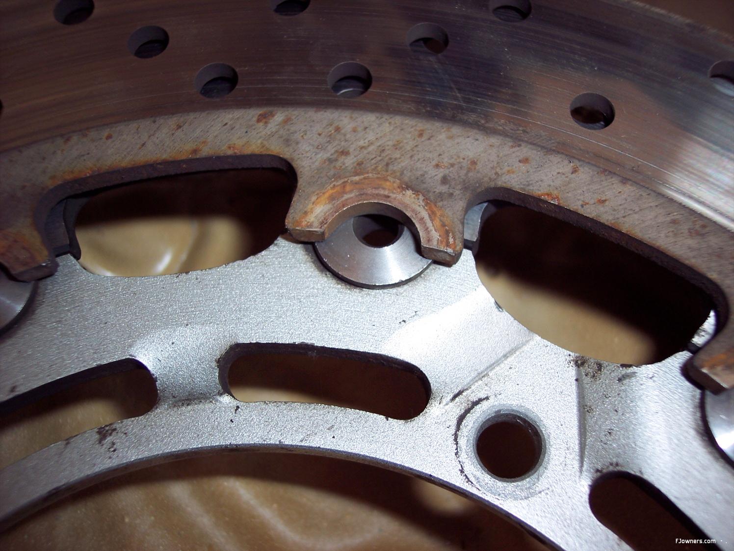 Brake rotor drive buttons