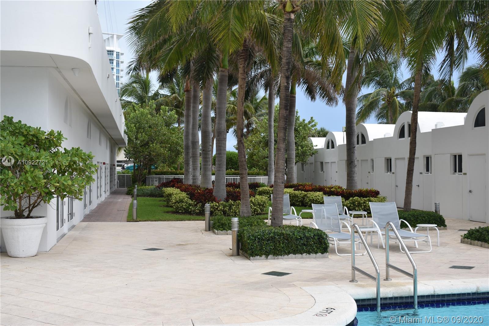 6365 Collins Ave CAB17, Miami Beach MLS A10922721 Closed Sale