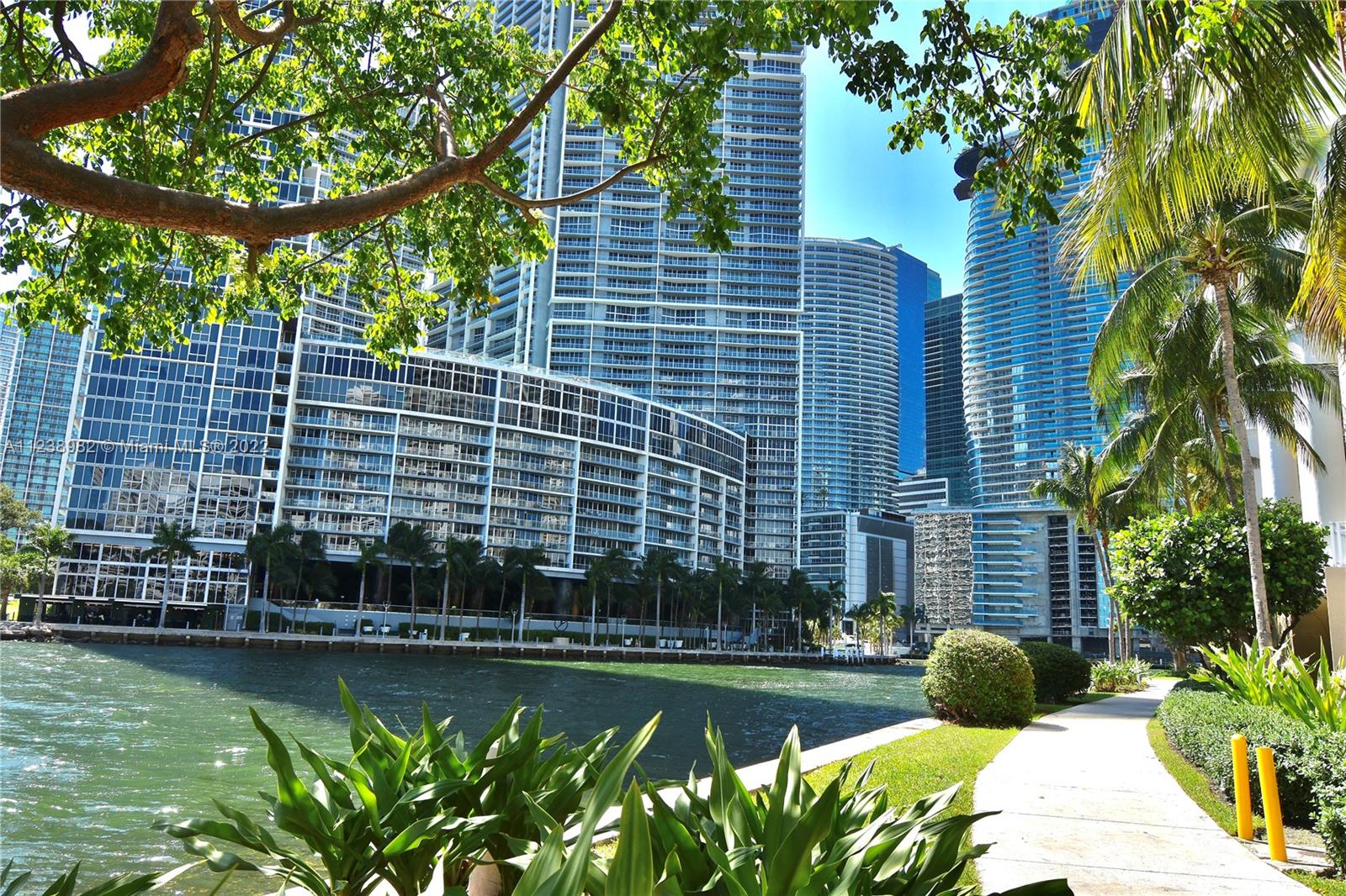 801 Brickell Key Blvd 1803, Miami MLS A11238982 Closed Sale