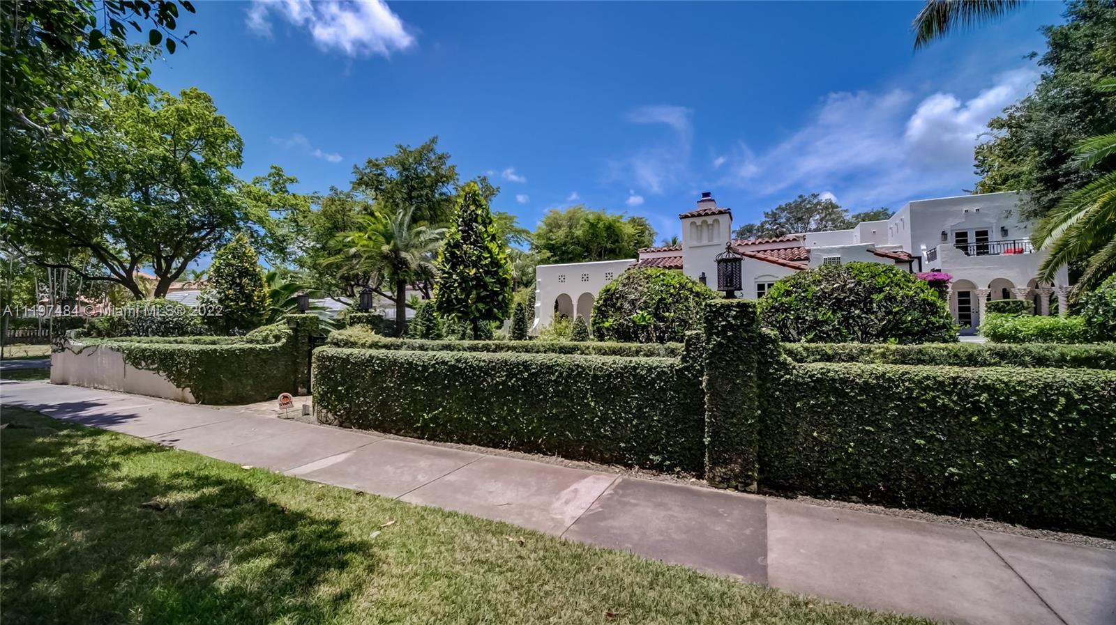 2114 Granada Blvd, Coral Gables MLS A11197484 For Sale