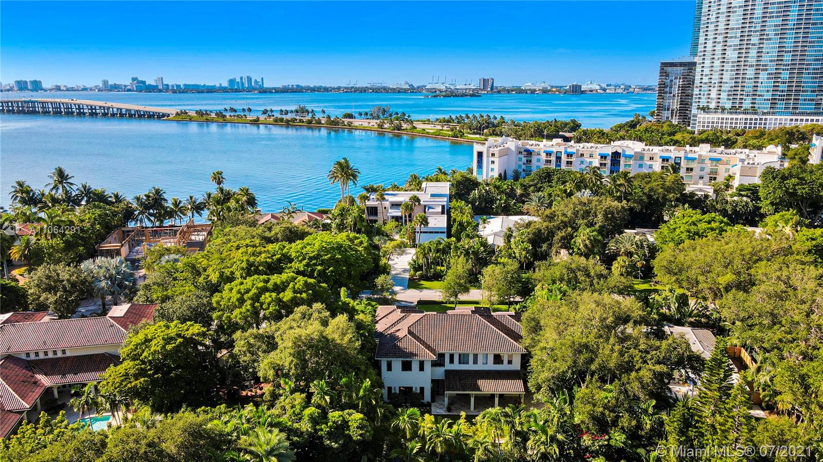 Houses For Sale in Bay Point Miami
