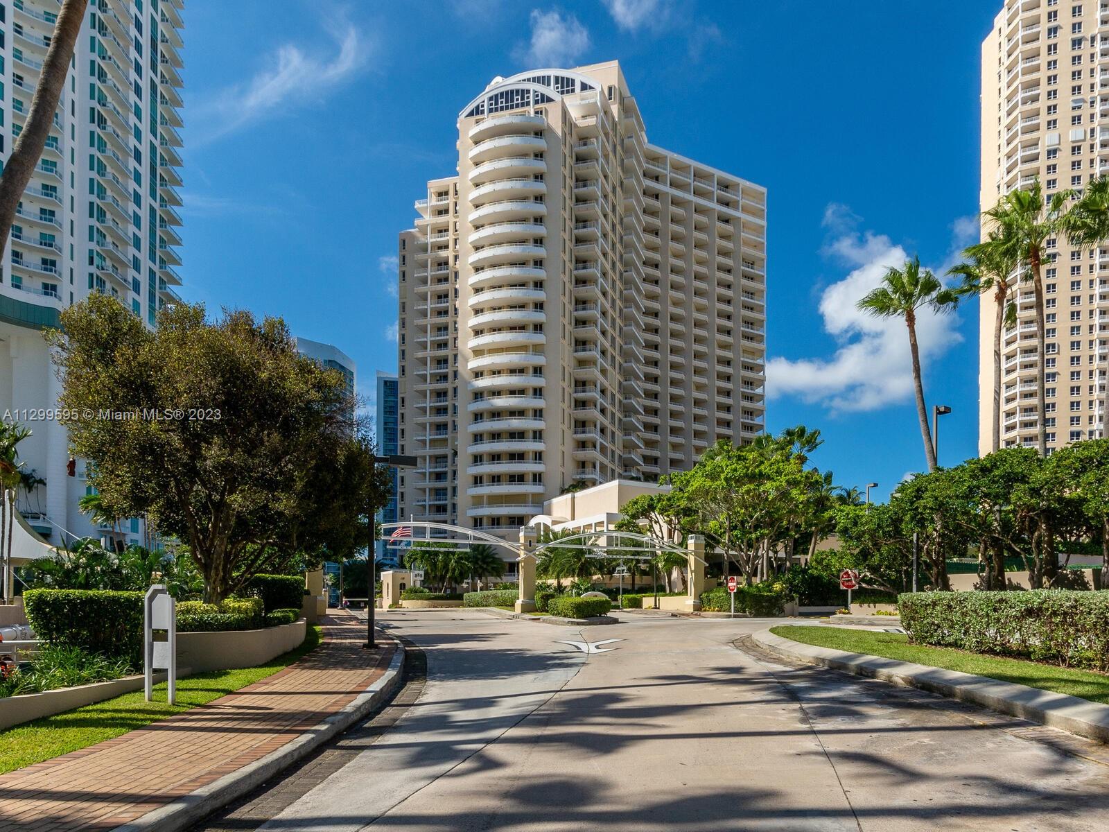 888 Brickell Key Dr 1610, Miami MLS A11299595 Closed Rental