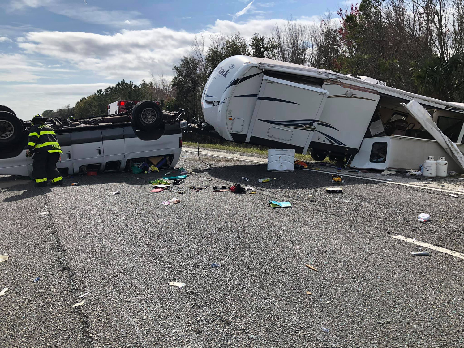 Van Towing RV Flips on I95, Closing Southbound Lanes South of Matanzas Woods FlaglerLive