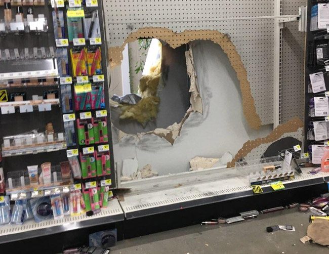 Thieves Blow Hole In Wall at Palm Coast Parkway Dollar General and