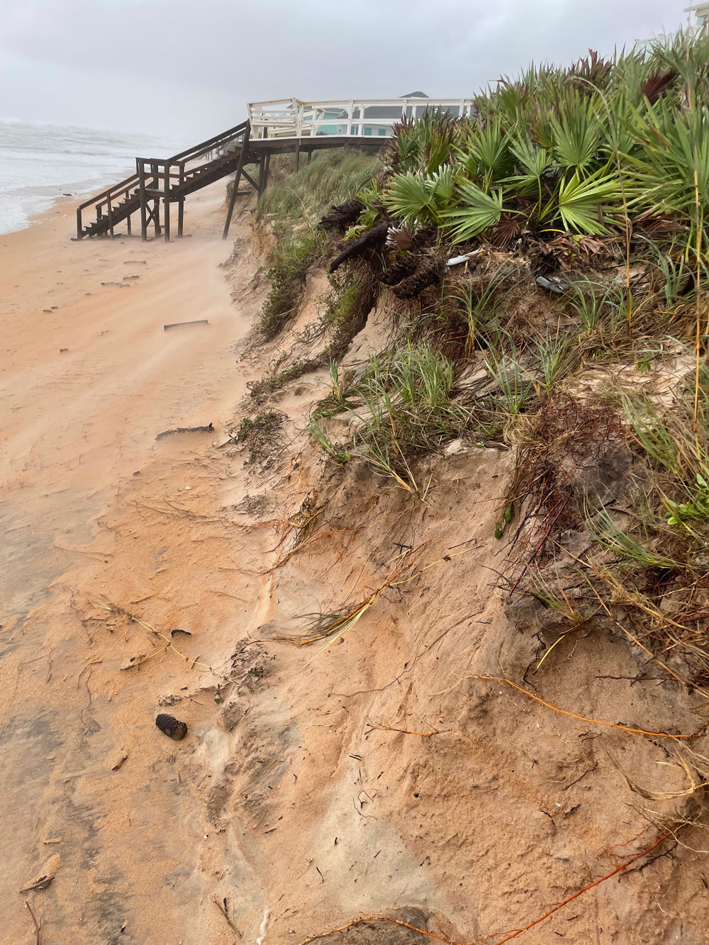 Pier's End Collapses, More Flagler Areas Evacuated, 70 of County