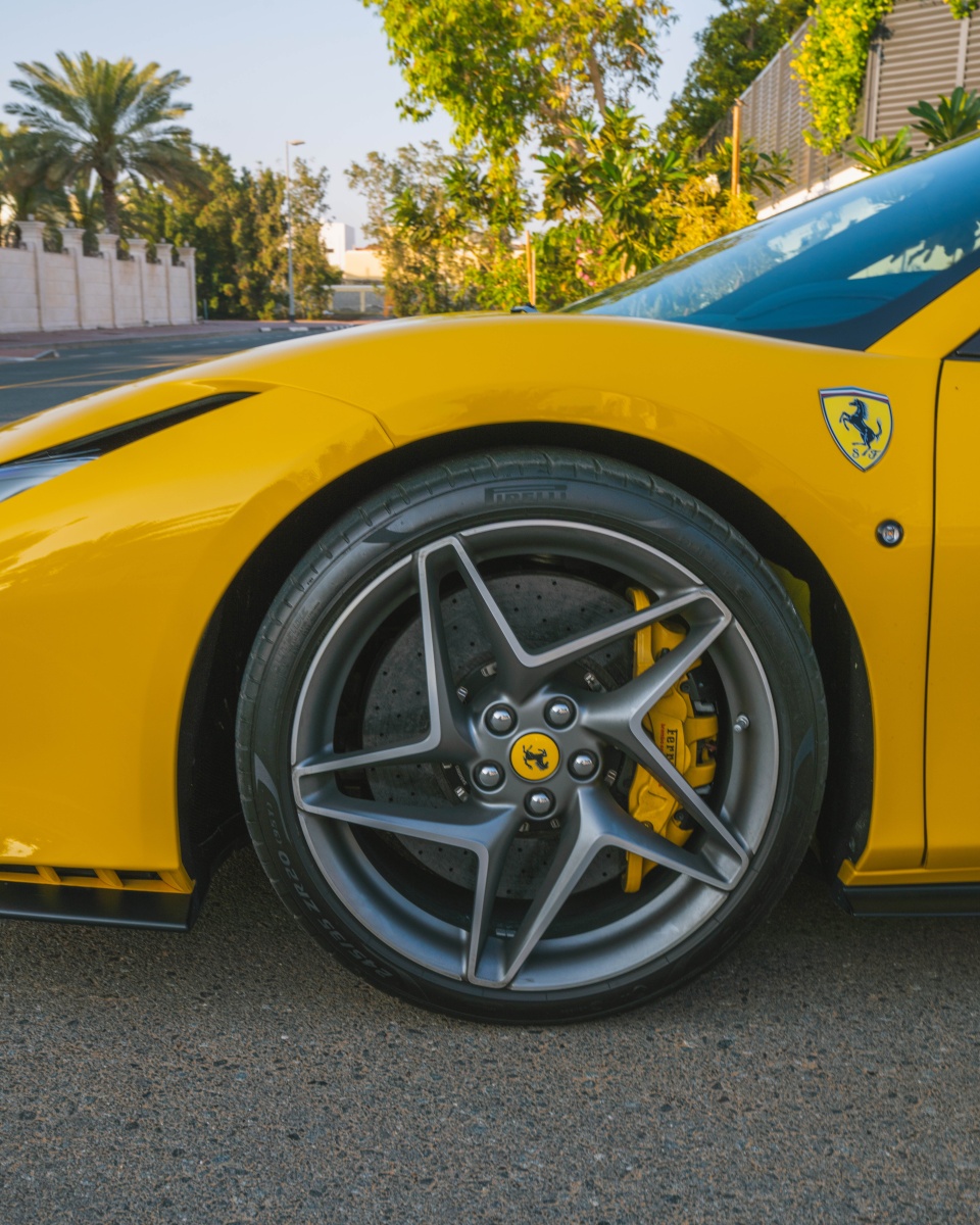 Ferarri F8 Spider Flagship Rentals