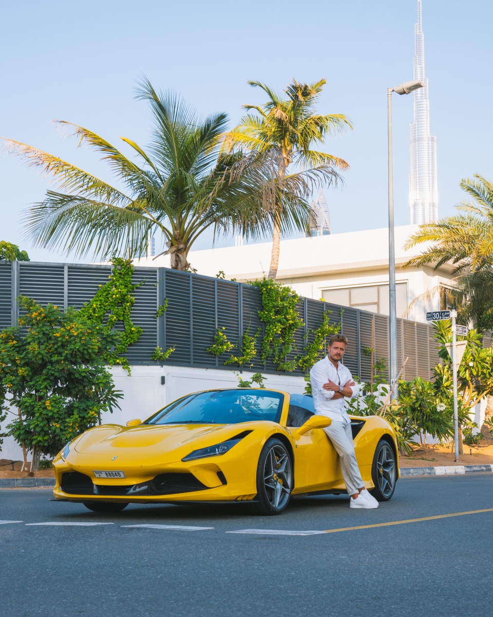 Ferarri F8 Spider Flagship Rentals
