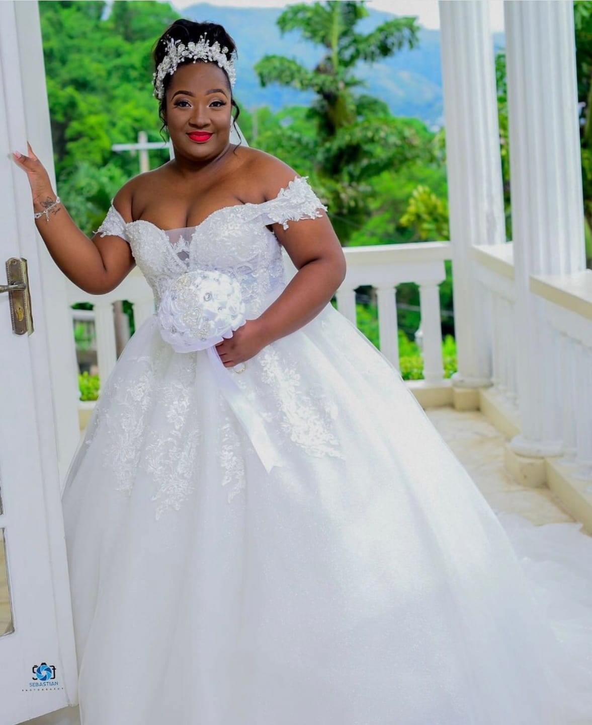 Dress for your wedding day with LuxBrides Ja The Gleaner Flair