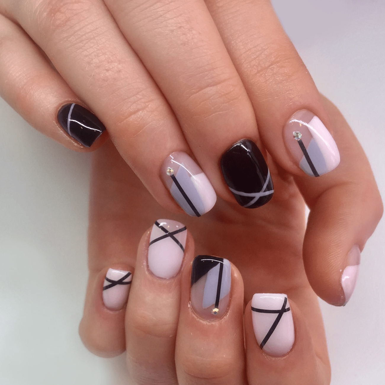 как нарисовать полоски на ногтях гель лаком