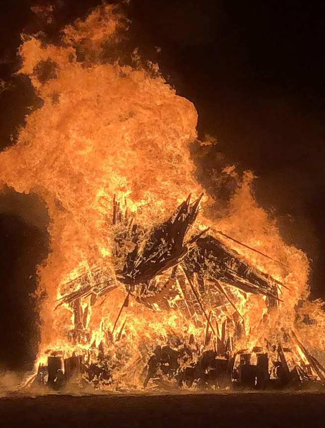 Fire Art, Fire Sculpture and Fire Puppets FlameWriter