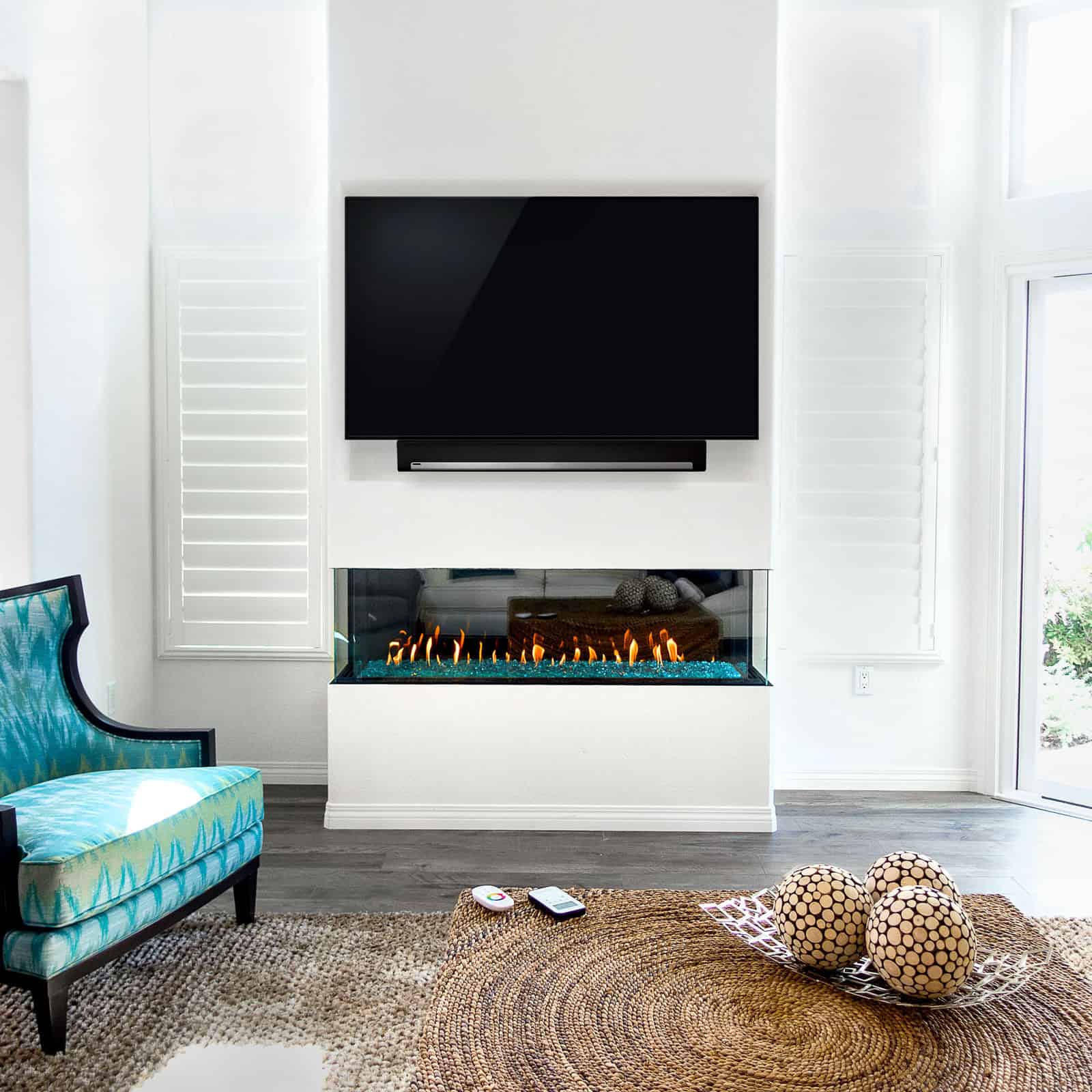 Modern Indoor and Outdoor Frameless Fireplaces Flare Fireplaces