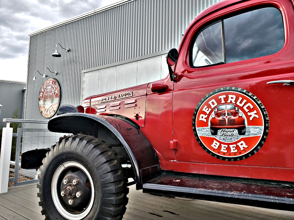 Junkyard Bromance Flash Buddy