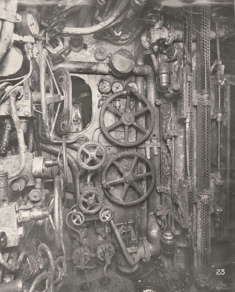 Photos From Inside A Captured First World War German UBoat (1918