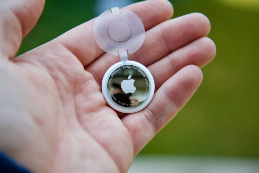 How Apple AirTags Work A Comprehensive Guide to Tracking Technology
