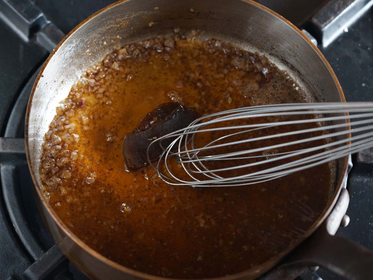 How to Deglaze a Pan StepbyStep and Pan Sauce Recipes FlatDEN