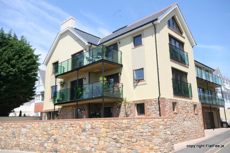 3 Bedroom Ground Floor Apartment with Parking Flatfee Jersey Property