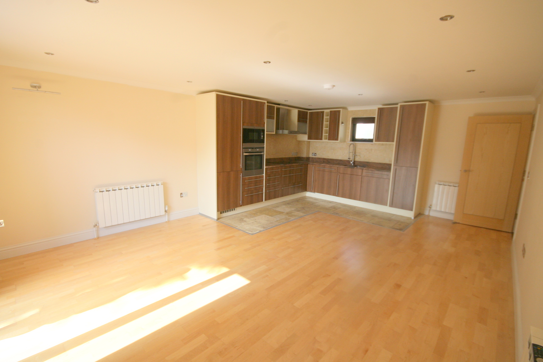 3 Bedroom Ground Floor Apartment with Parking Flatfee Jersey Property