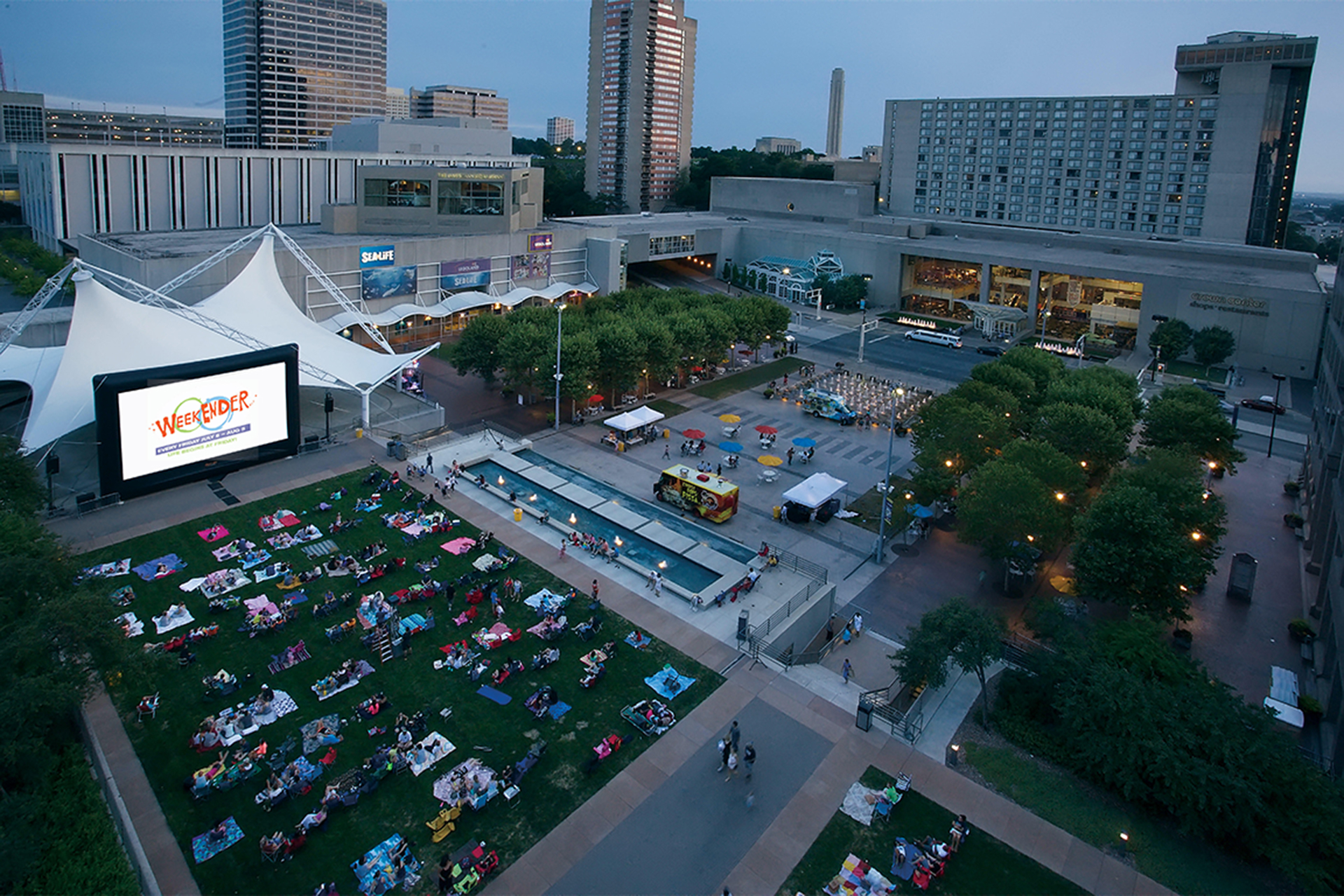 Crown Center’s WeekEnder, A Trio of Unique Brunch Options, and Other Weekend Possibilities