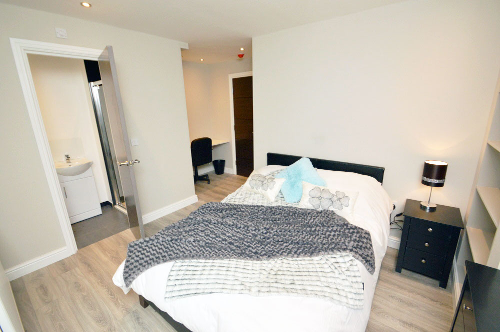 36 Hugh Oldham Drive, Salford Flatmates