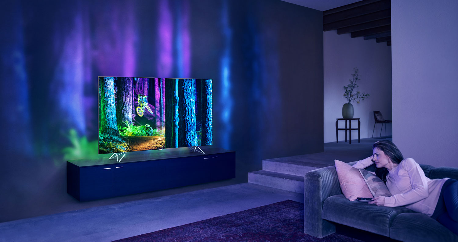 Philips takes Ambilight to next level with AmbiLux TV FlatpanelsHD