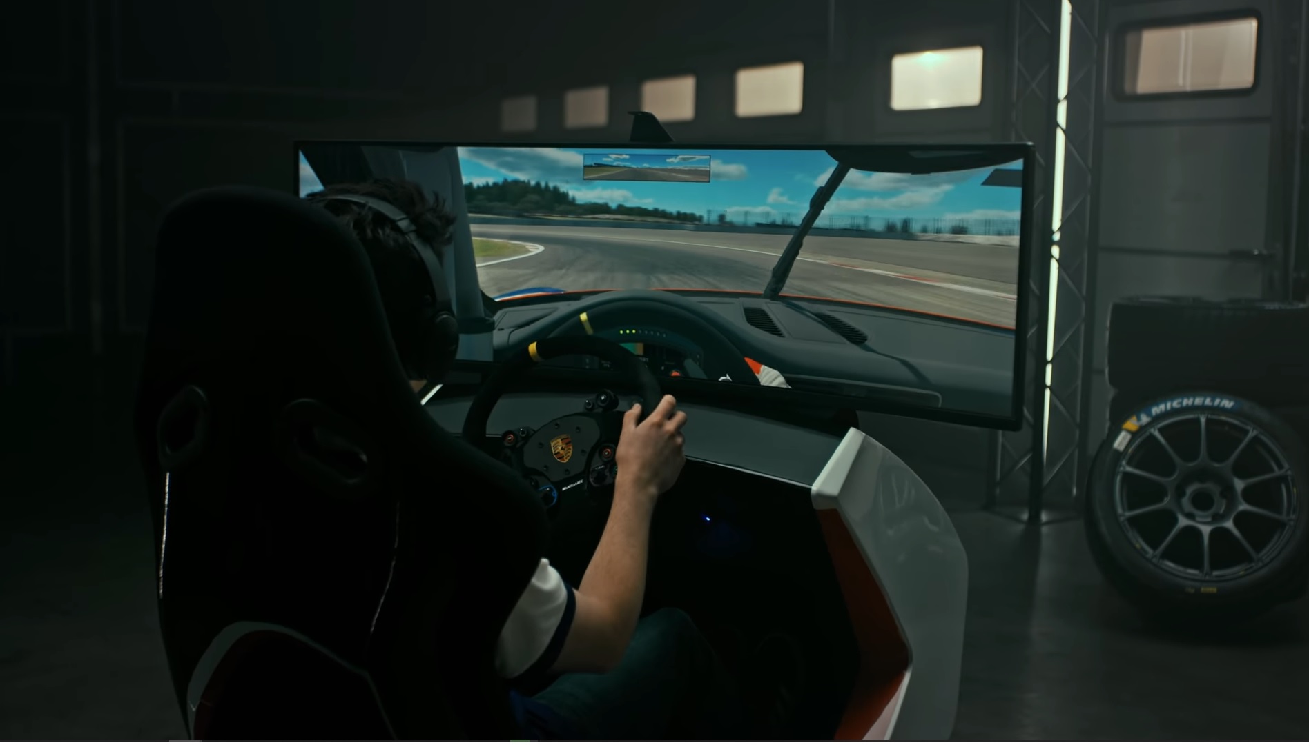 How Do Porsche's Sim Racers Differ From Its Real World Racers? FLATSIXES