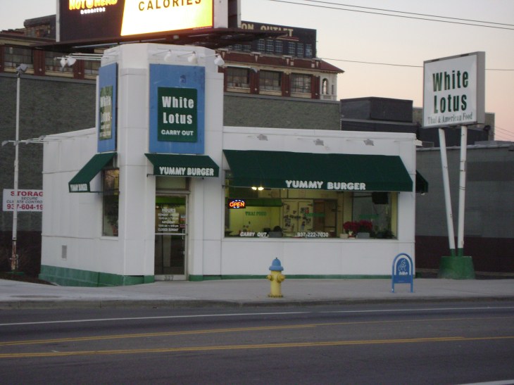 White Lotus Food in the City