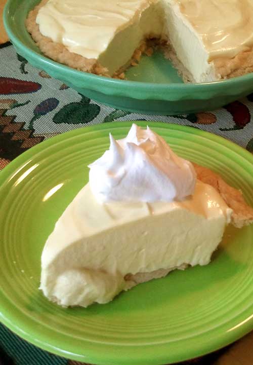 4 Ingredient NoBake Lemon Pie Flavorite