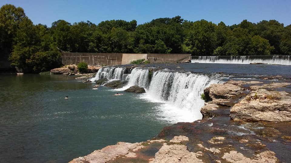 15 of the Best and Most Beautiful Waterfalls in Missouri