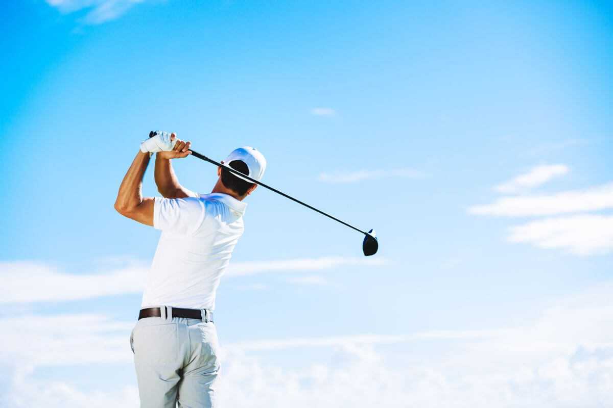 How Far Do Pro Golfers Hit Their Driver? Flawless Golf