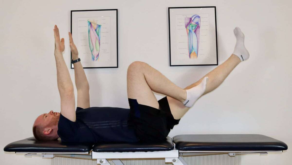7 Best Hip Labral Tear Exercises from Physical Therapists