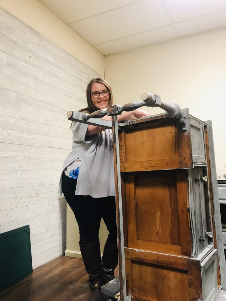 From Business Grad To FullTime Furniture Flipper Flea Market Flipper