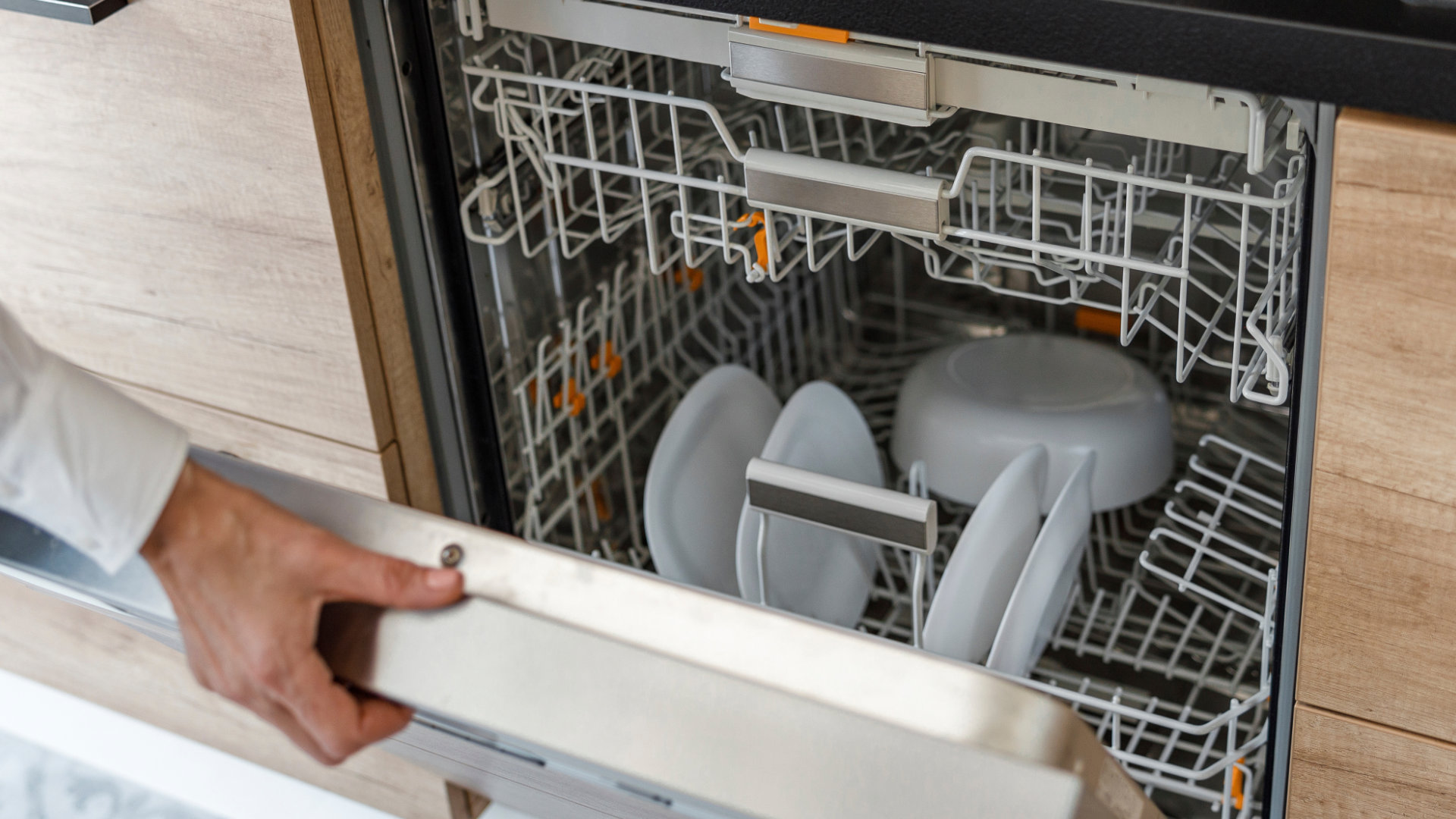 How to Fix a Dishwasher Door Latch - Fleet Appliance
