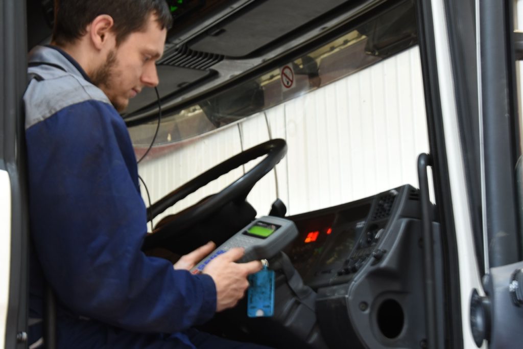 Tachograph Diagnostics Calibration Stockport Fleetcare Maintenance