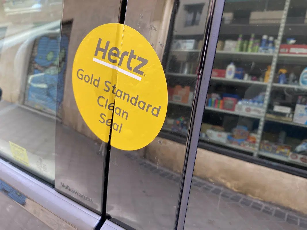 Hertz multiplica su beneficio hasta el me de marzo