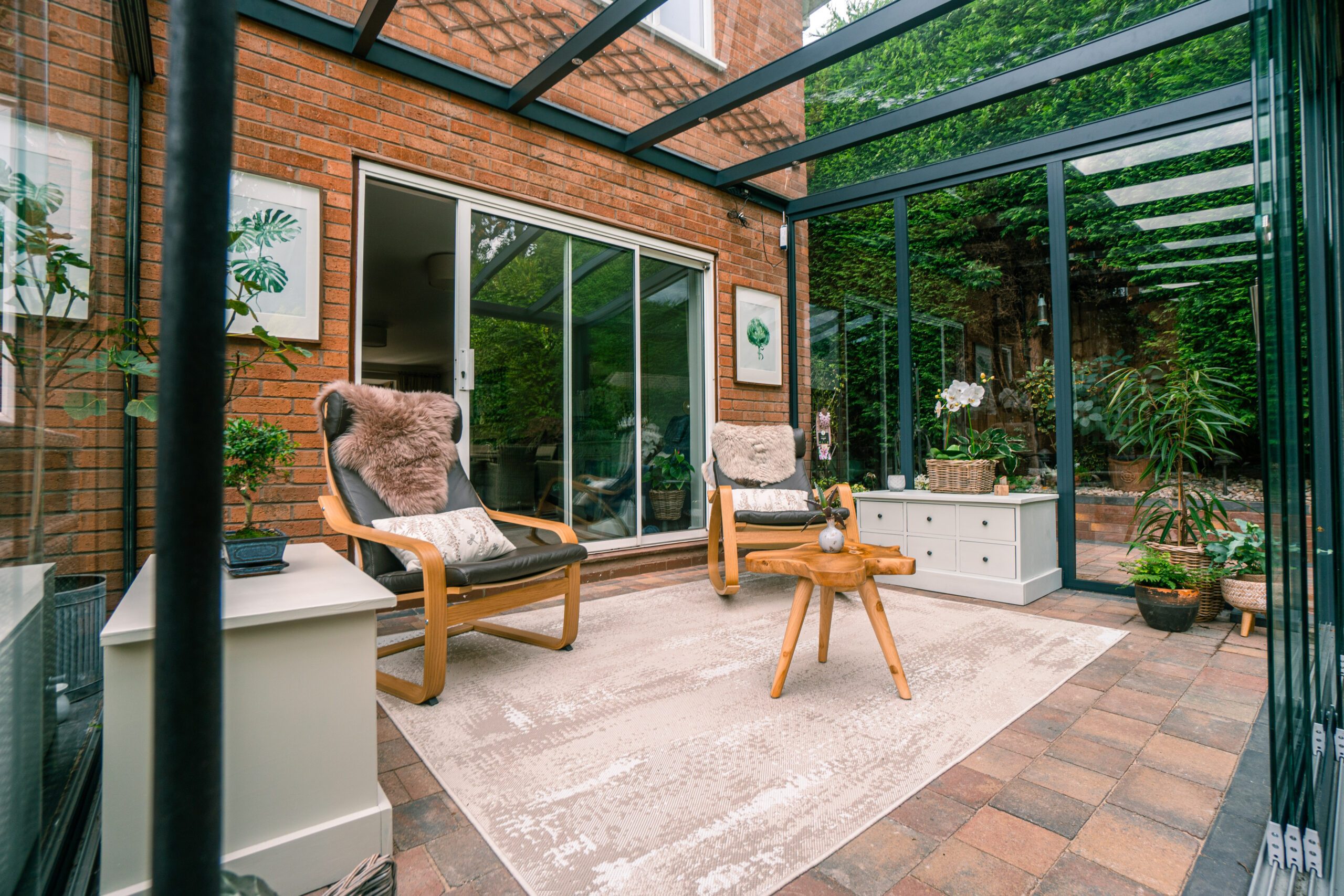 Veranda vs Conservatory Pros & Cons