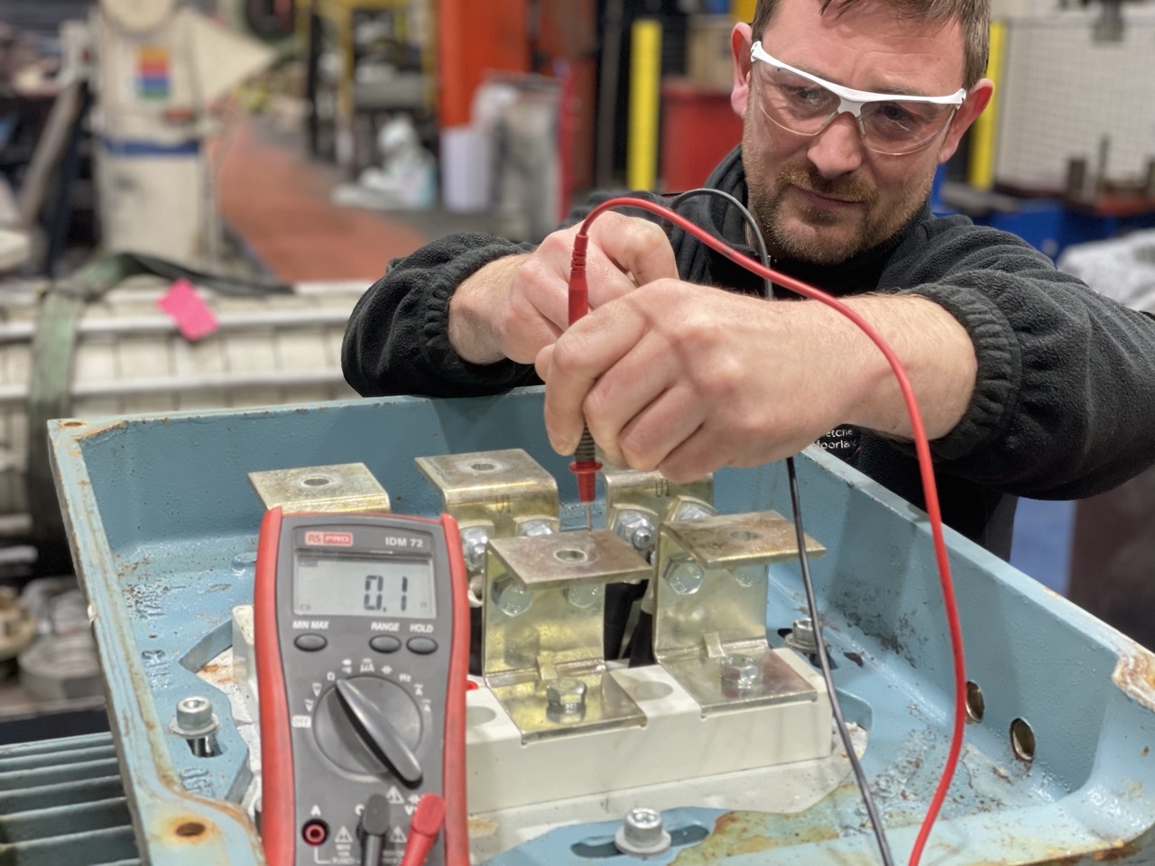 Why multimeters shouldn't be used to test large electric motors