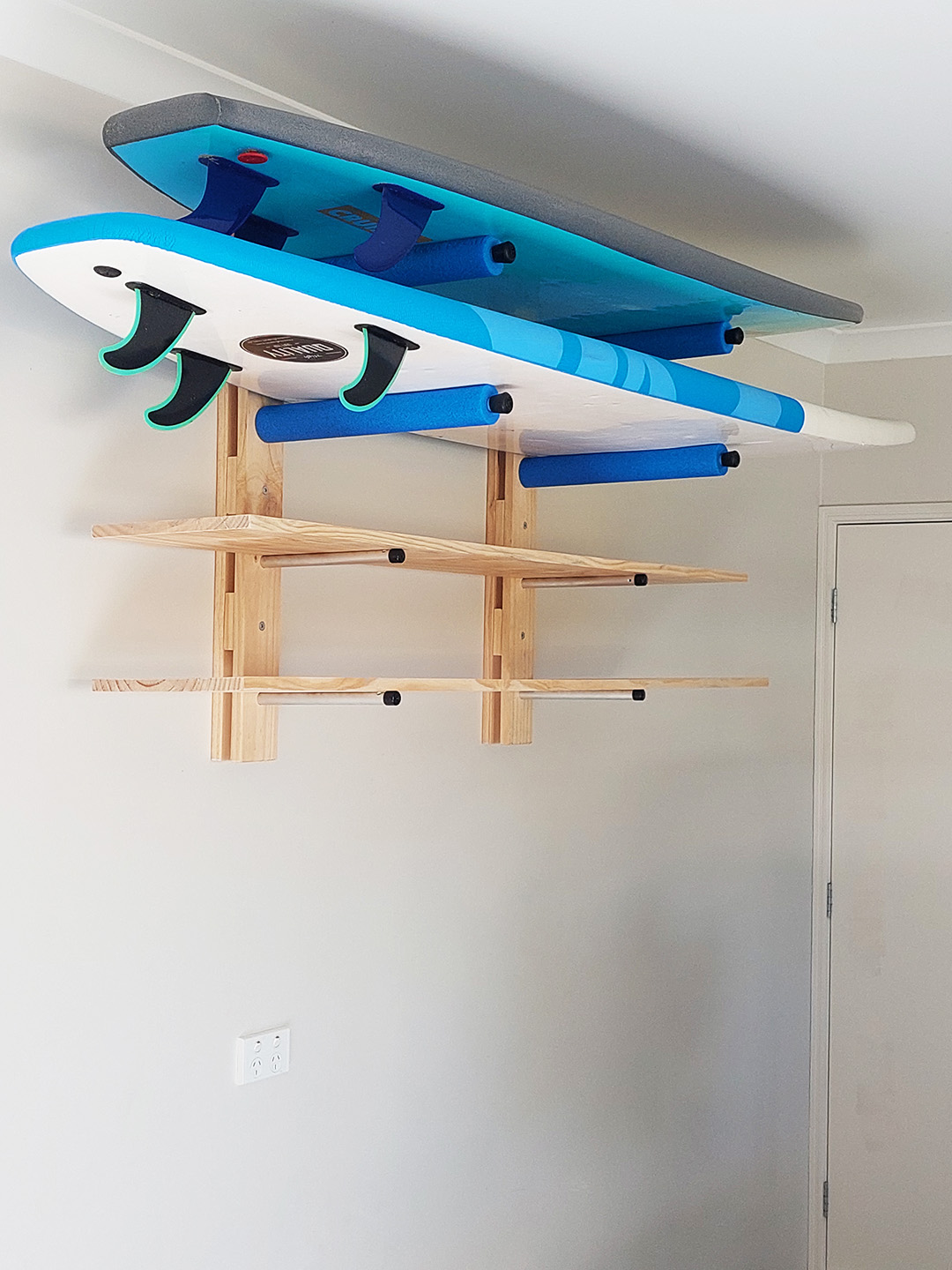 4 x 1.6m Garage Shelves Wallmounted HEAVY DUTY (120KG