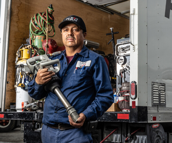 Roadside Service | Get Back on the Road Quickly | FlexiVan