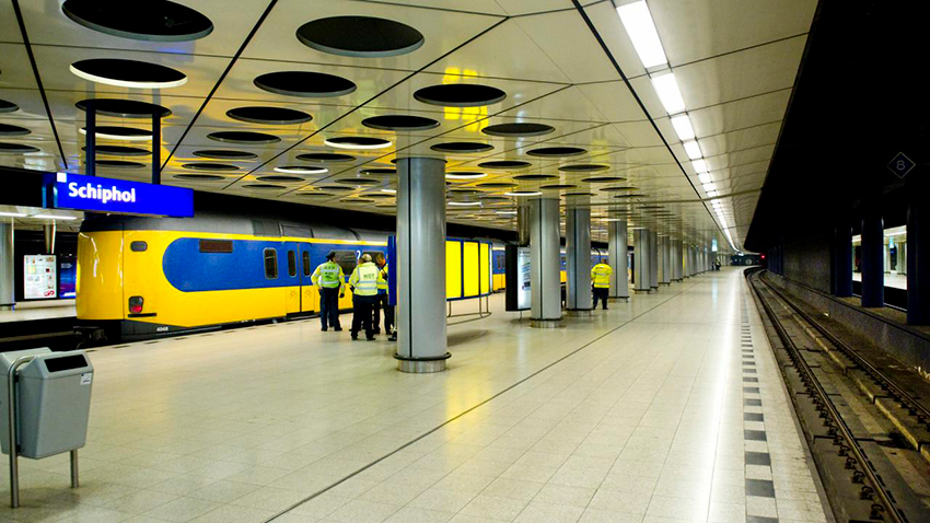 Flughafen Amsterdam Schiphol offizielle Informationen