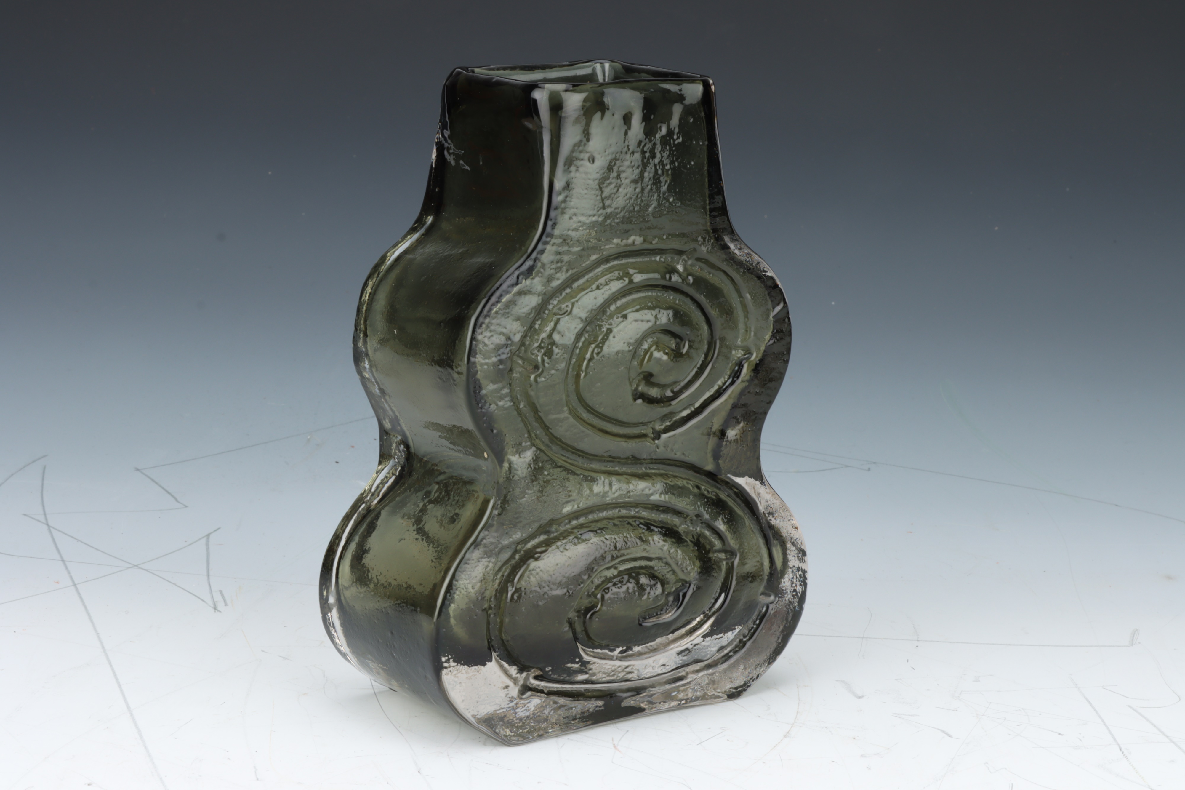 Lot 130 A Geoffrey Baxter for Whitefriars Cello Vase,