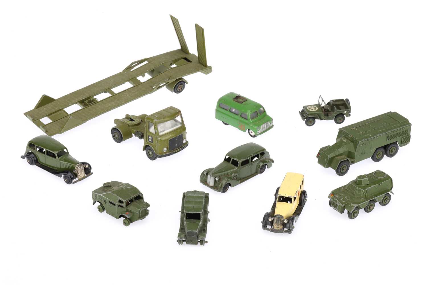 Lot 423 Collection of Army Dinky Toys,