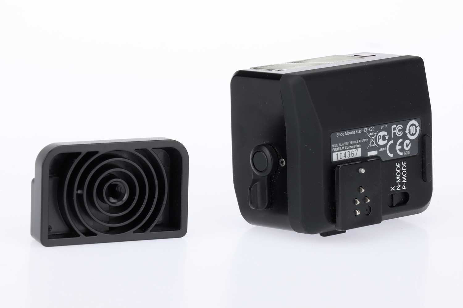 Lot 900 A Fujifilm EFX20 TTL Auto Flash