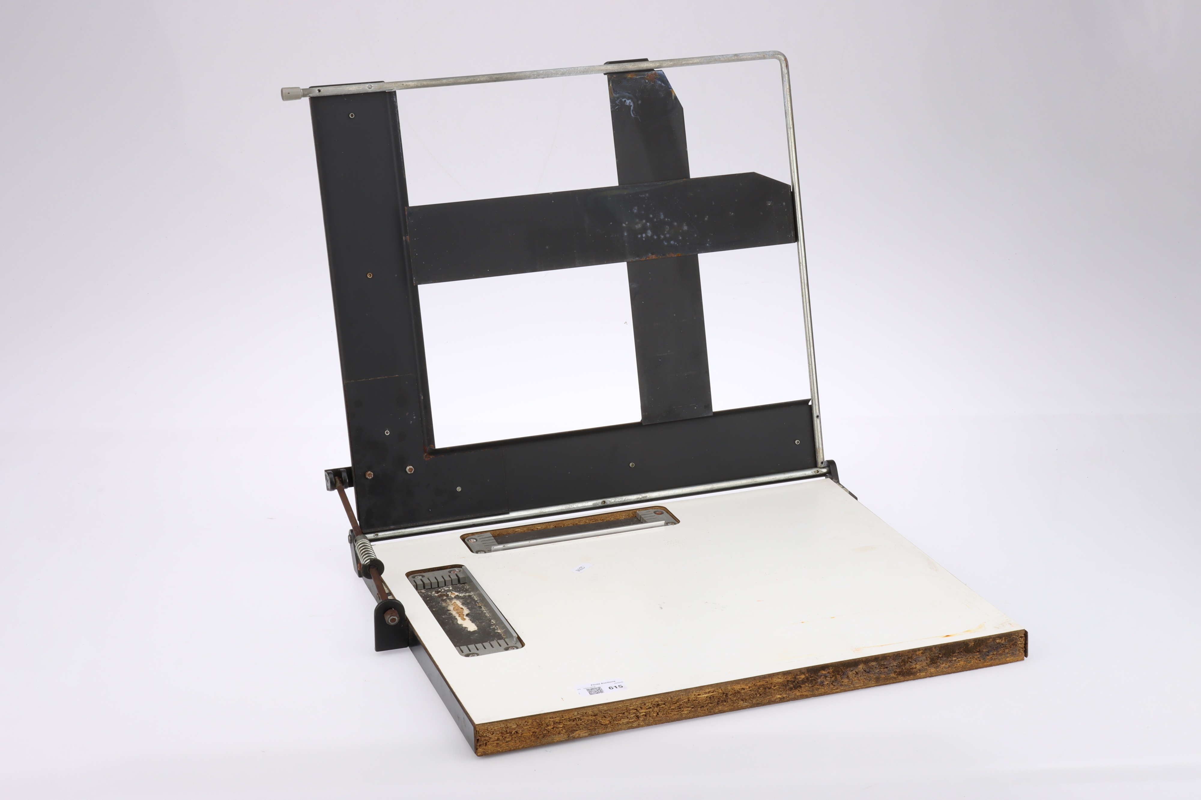 Lot 615 An RRB 10" x 12" Enlarging Easel,
