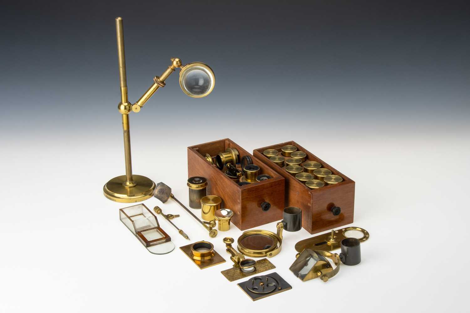 Lot 95 A Very Fine Ross Type Microscope by Cary,