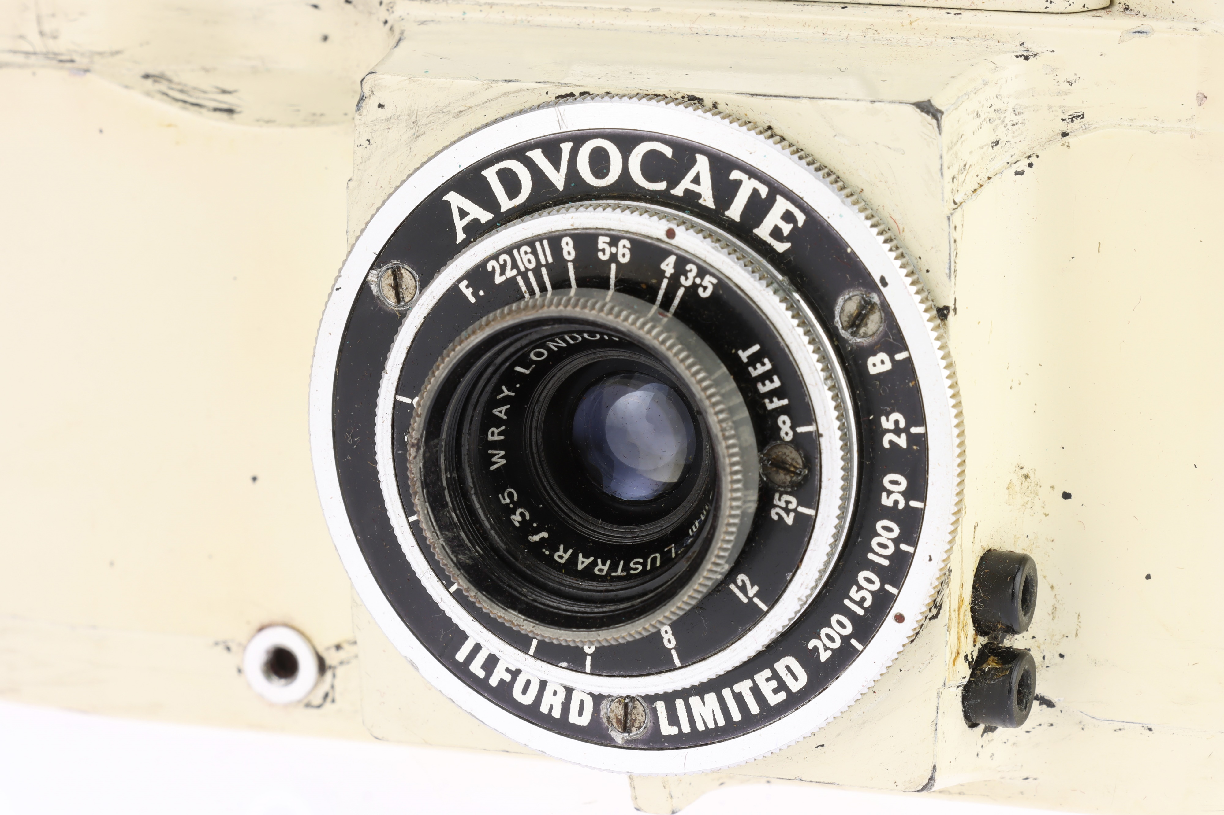Lot 74 An Ilford Advocate Viewfinder Camera,