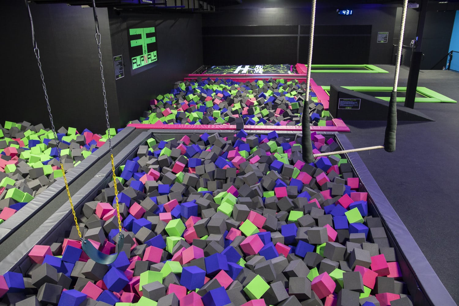 Attractions Flip N Fly