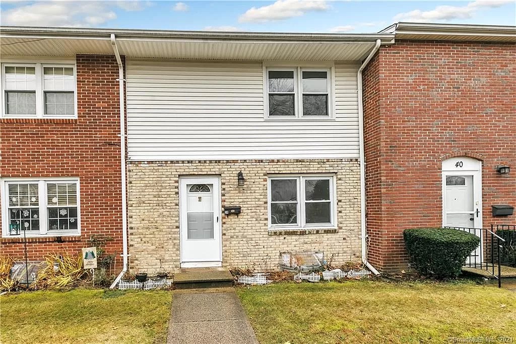 33 Lakeside Dr Unit 39, Bristol, CT06010 Flippin' CT