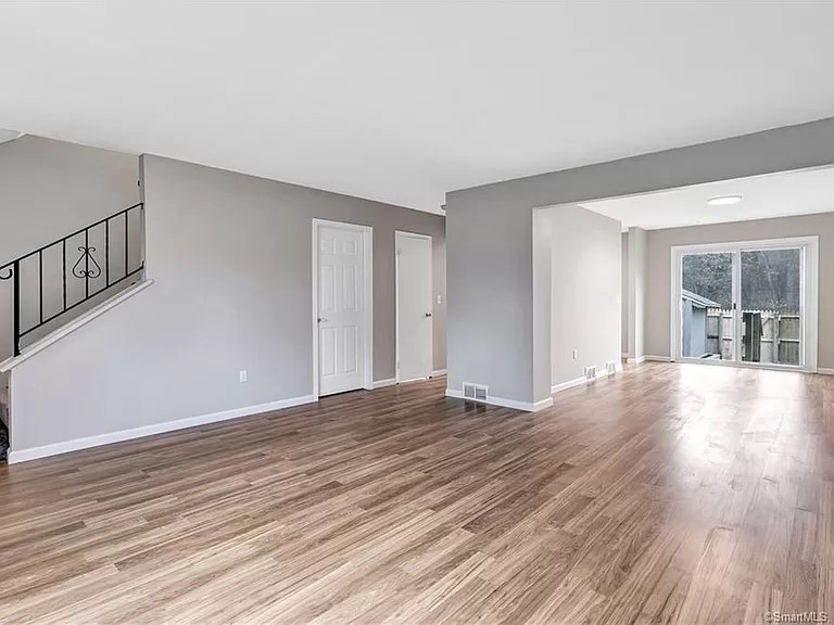 33 Lakeside Dr Unit 39, Bristol, CT06010 Flippin' CT